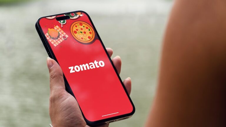 Zomato’s 15% Tumble: Growth Ambitions Meet Profitability Challenges