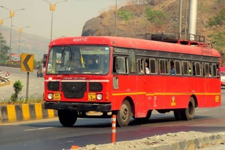 Drunk MSRTC Bus Driver Crashes on Pune-Solapur Highway, Loses Job