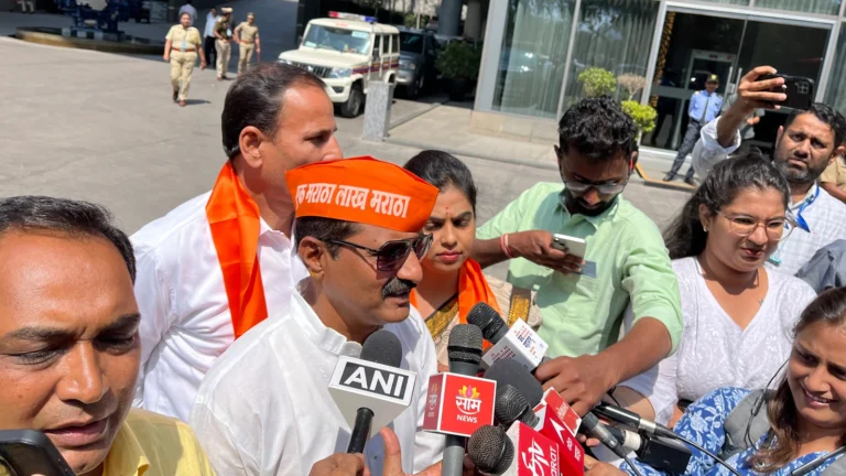 Maratha Kranti Morcha Members Removed from Pune Meeting Venue