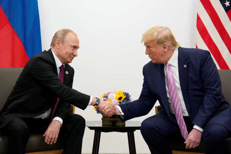 Trump Pushes Putin for Peace in Ukraine Amid Ceasefire Talks