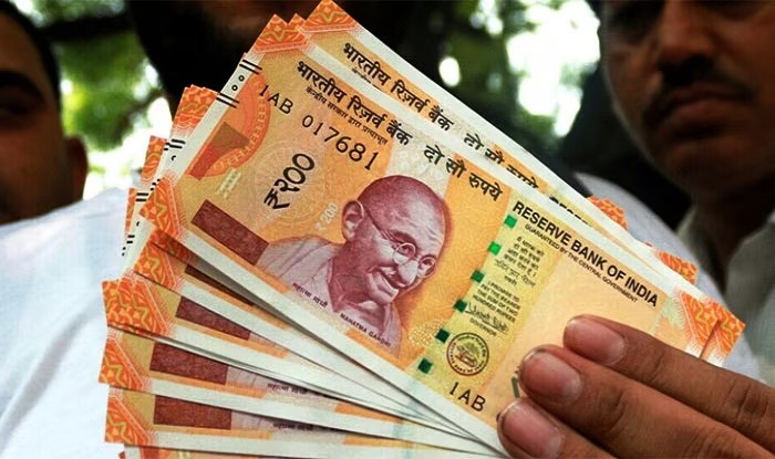 RBI Directs Banks to Ensure ₹100, ₹200 Notes Availability in ATMs