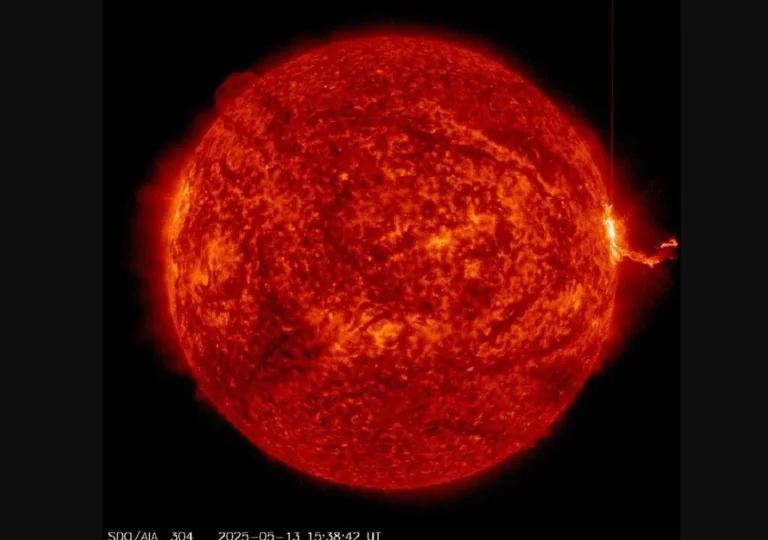 Massive Solar Storm will Hit to Earth: Radio Blackouts & Auroras Expected, Warns NASA