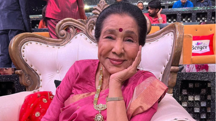🎶 Asha Bhosle Reveals Why She and Lata Mangeshkar Stopped Accepting Awards