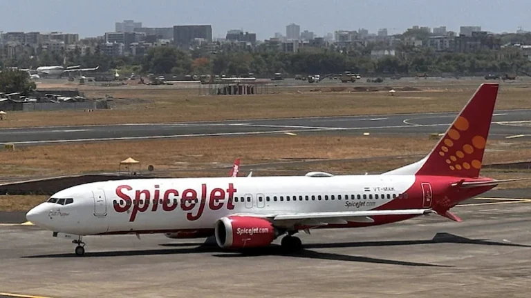SpiceJet Flight From Pune To Delhi Returns Mid-Air After Technical Glitch