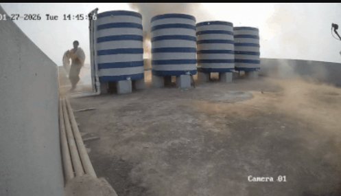 Police and forensic teams investigate the rooftop of a residential building in Bhubaneswar’s Sundarpada area after a powerful explosion killed two and triggered an NIA probe into suspected illegal bomb-making activities.