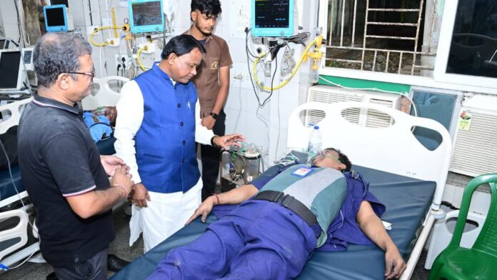 Firefighters and hospital staff respond to a deadly ICU fire at SCB Medical College Hospital in Cuttack, Odisha, on March 16, 2026. (PC: Special Arrangement)